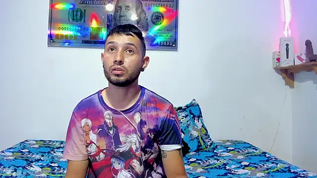 Snapshot of Bad_Couple_1 chatting on 01-23-25, 04:09 Bad Couple 1 online show from 01-23-25, 04:09