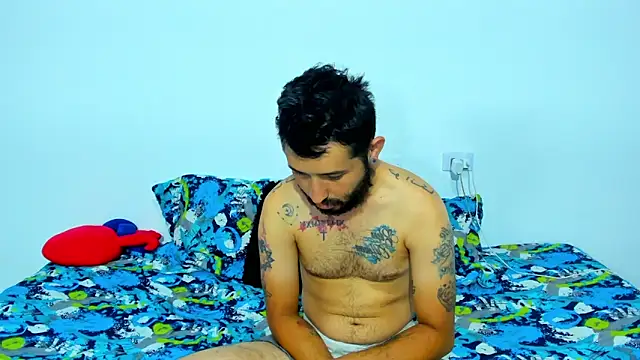 Snapshot of Bad_Couple_1 chatting on 03-07-25, 06:46 Bad Couple 1 online show from 03-07-25, 06:46