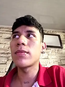 Snapshot of Levin_Hikaru chatting on 03-04-25, 05:32 Levin Hikaru online show from 03-04-25, 05:32