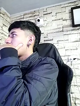 Snapshot of Levin_Hikaru chatting on 03-14-25, 11:45 Levin Hikaru online show from 03-14-25, 11:45