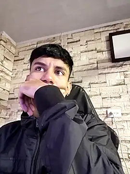 Snapshot of Levin_Hikaru chatting on 03-15-25, 11:19 Levin Hikaru online show from 03-15-25, 11:19