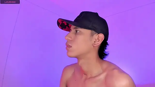 Snapshot of Levin_Hikaru chatting on 09-14-25, 11:04 Levin Hikaru online show from 09-14-25, 11:04