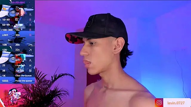 Snapshot of Levin_Hikaru chatting on 09-25-25, 02:26 Levin Hikaru online show from 09-25-25, 02:26