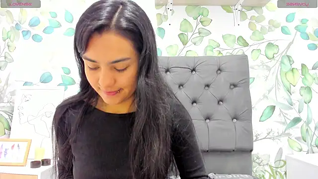 atilanadiaz7 online show from 02-18-25, 02:27