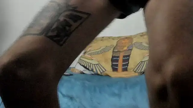 Snapshot of Aaron_BigDickxxx chatting on 10-09-25, 09:07 Aaron BigDickxxx online show from 10-09-25, 09:07