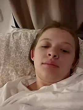 curvycakecutie online show from 03-25-26, 02:39