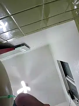 Snapshot of Ricorry@xh chatting on 12-31-24, 03:45 Ricorryxh online show from 12-31-24, 03:45