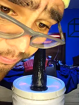 Snapshot of Ricorry@xh chatting on 10-16-25, 06:14 Ricorryxh online show from 10-16-25, 06:14