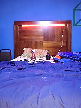 Snapshot of Ricorry@xh chatting on 10-17-25, 04:37 Ricorryxh online show from 10-17-25, 04:37