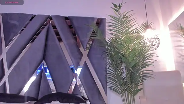 pamela-wells online show from 03-20-25, 03:14