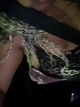 Snapshot of Carlabrasileira chatting on 10-03-25, 01:35 Carlabrasileira online show from 10-03-25, 01:35