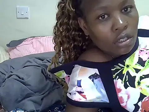 Snapshot of Sonnia_ chatting on 06-27-26, 11:15 Sonnia online show from 06-27-26, 11:15