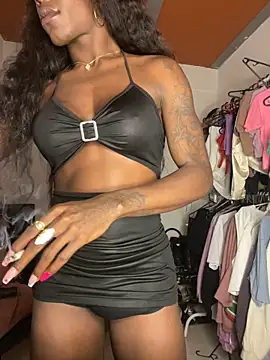 Richchocolatesweet  online show from 09-10-25, 04:29