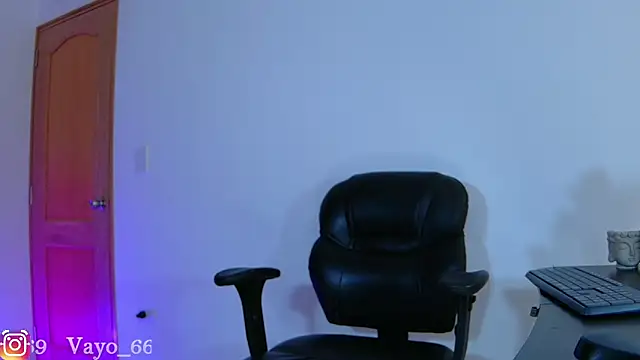 vayolett01 dakotta online show from 02-14-25, 10:14