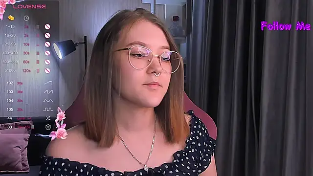 Snapshot of bunny_bubble chatting on 02-26-25, 09:58 bunny bubble online show from 02-26-25, 09:58