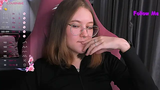 Snapshot of bunny_bubble chatting on 03-03-25, 12:26 bunny bubble online show from 03-03-25, 12:26