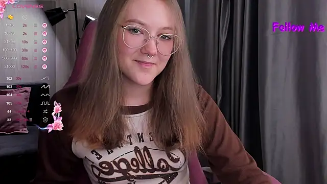 Snapshot of bunny_bubble chatting on 10-07-25, 11:02 bunny bubble online show from 10-07-25, 11:02