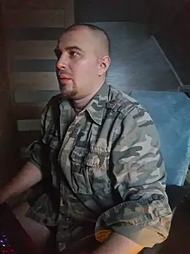 Foxyshaved online show from 11-16-25, 06:30