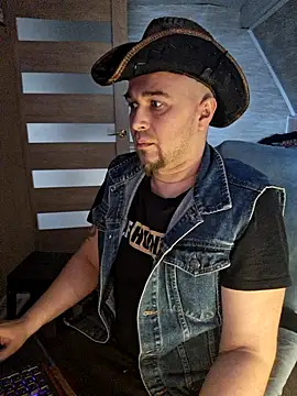 Foxyshaved online show from 03-25-26, 07:58