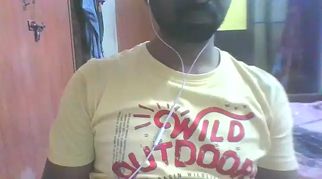 Snapshot of tamil_bestie chatting on 12-19-24, 02:24 tamil bestie online show from 12-19-24, 02:24