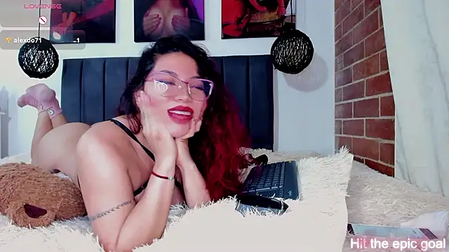 kyliejenner hot online show from 02-03-26, 06:40