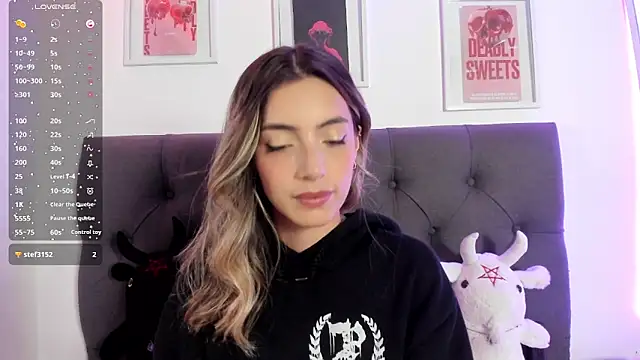 IsadoraGalle  online show from 04-14-26, 04:13