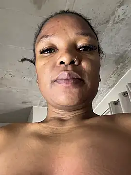 Snapshot of slimcateee chatting on 07-11-26, 06:05 slimcateee online show from 07-11-26, 06:05
