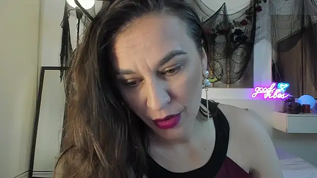 Snapshot of JoyCasidy chatting on 10-16-25, 04:08 JoyCasidy online show from 10-16-25, 04:08