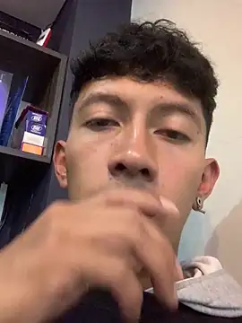 Chocolatito26 online show from 02-21-25, 10:04