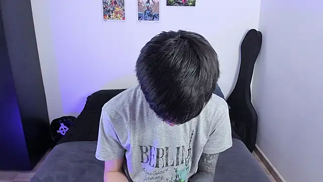 Snapshot of Aventure_Twinks chatting on 10-03-25, 04:48 Aventure Twinks online show from 10-03-25, 04:48