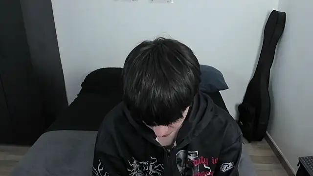 Snapshot of Aventure_Twinks chatting on 07-04-26, 11:55 Aventure Twinks online show from 07-04-26, 11:55