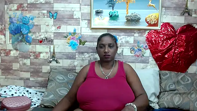 Snapshot of Indian_tracy chatting on 03-20-25, 12:43 Indian tracy online show from 03-20-25, 12:43