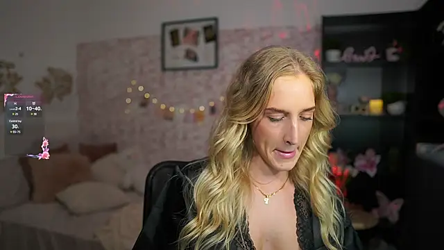 Nicolette  Shea  online show from 03-15-25, 04:32