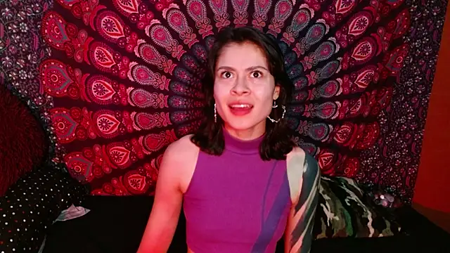 Snapshot of AbbySccott chatting on 12-23-24, 11:49 AbbySccott online show from 12-23-24, 11:49