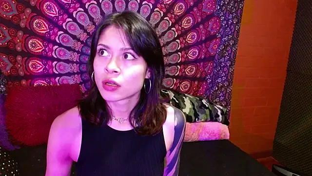 Snapshot of AbbySccott chatting on 02-14-25, 03:54 AbbySccott online show from 02-14-25, 03:54