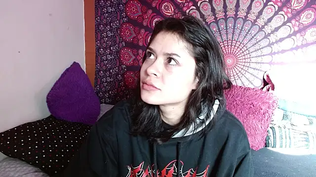 Snapshot of AbbySccott chatting on 09-26-25, 12:09 AbbySccott online show from 09-26-25, 12:09