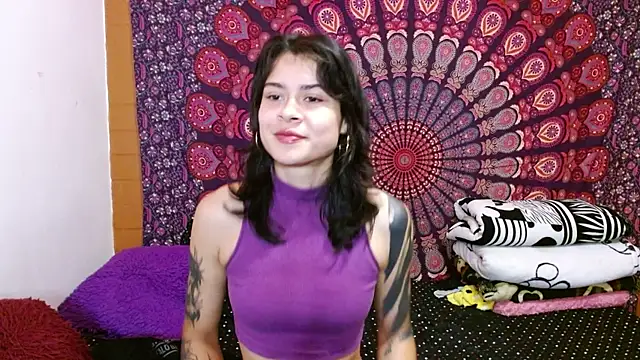 Snapshot of AbbySccott chatting on 11-14-25, 12:09 AbbySccott online show from 11-14-25, 12:09