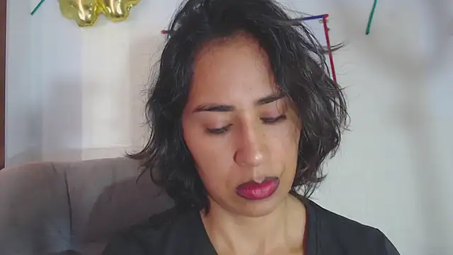 Snapshot of fantasty_nylon chatting on 10-08-25, 02:25 fantasty nylon online show from 10-08-25, 02:25