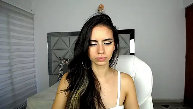 Snapshot of nina_pons chatting on 01-13-25, 10:45 nina pons online show from 01-13-25, 10:45