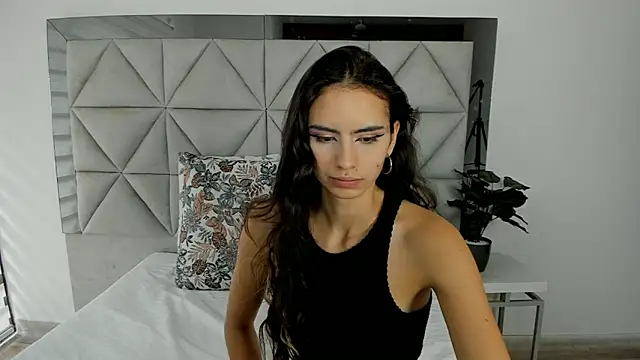 Snapshot of nina_pons chatting on 02-21-25, 08:49 nina pons online show from 02-21-25, 08:49