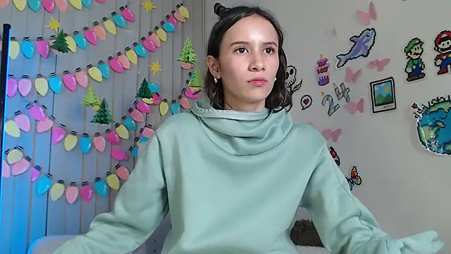 Snapshot of reaLISStic chatting on 12-28-24, 11:37 reaLISStic online show from 12-28-24, 11:37