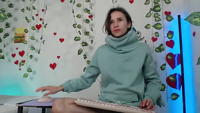 Snapshot of reaLISStic chatting on 03-05-25, 12:16 reaLISStic online show from 03-05-25, 12:16