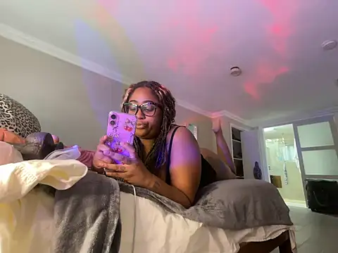 youluuvxo online show from 07-24-26, 11:47