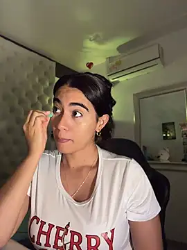 Snapshot of ZarahEvans chatting on 07-03-26, 09:21 ZarahEvans online show from 07-03-26, 09:21
