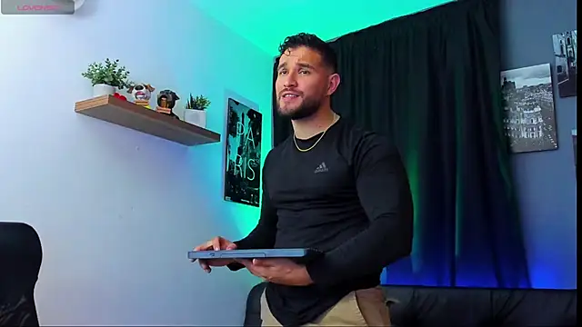 AndrewDiaz online show from 03-22-25, 07:47