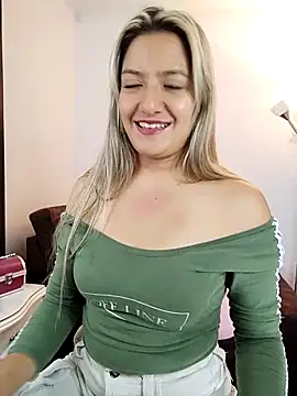 valeriahunter1 online show from 01-03-25, 10:29