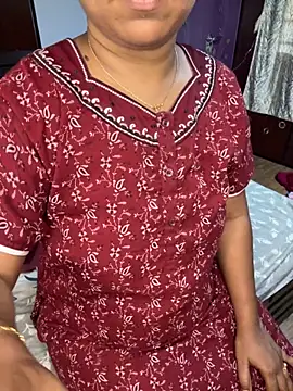 Snapshot of kannadatelugugirl chatting on 10-04-25, 05:27 kannadatelugugirl online show from 10-04-25, 05:27