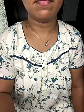 Snapshot of kannadatelugugirl chatting on 10-21-25, 05:41 kannadatelugugirl online show from 10-21-25, 05:41