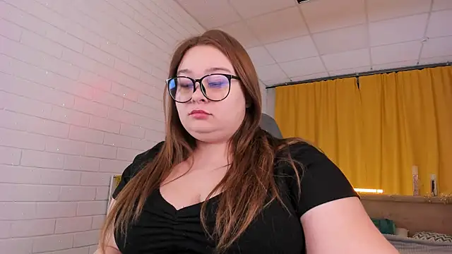 KimberlyMaran online show from 01-05-25, 10:32