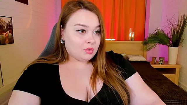 KimberlyMaran online show from 01-28-25, 03:25